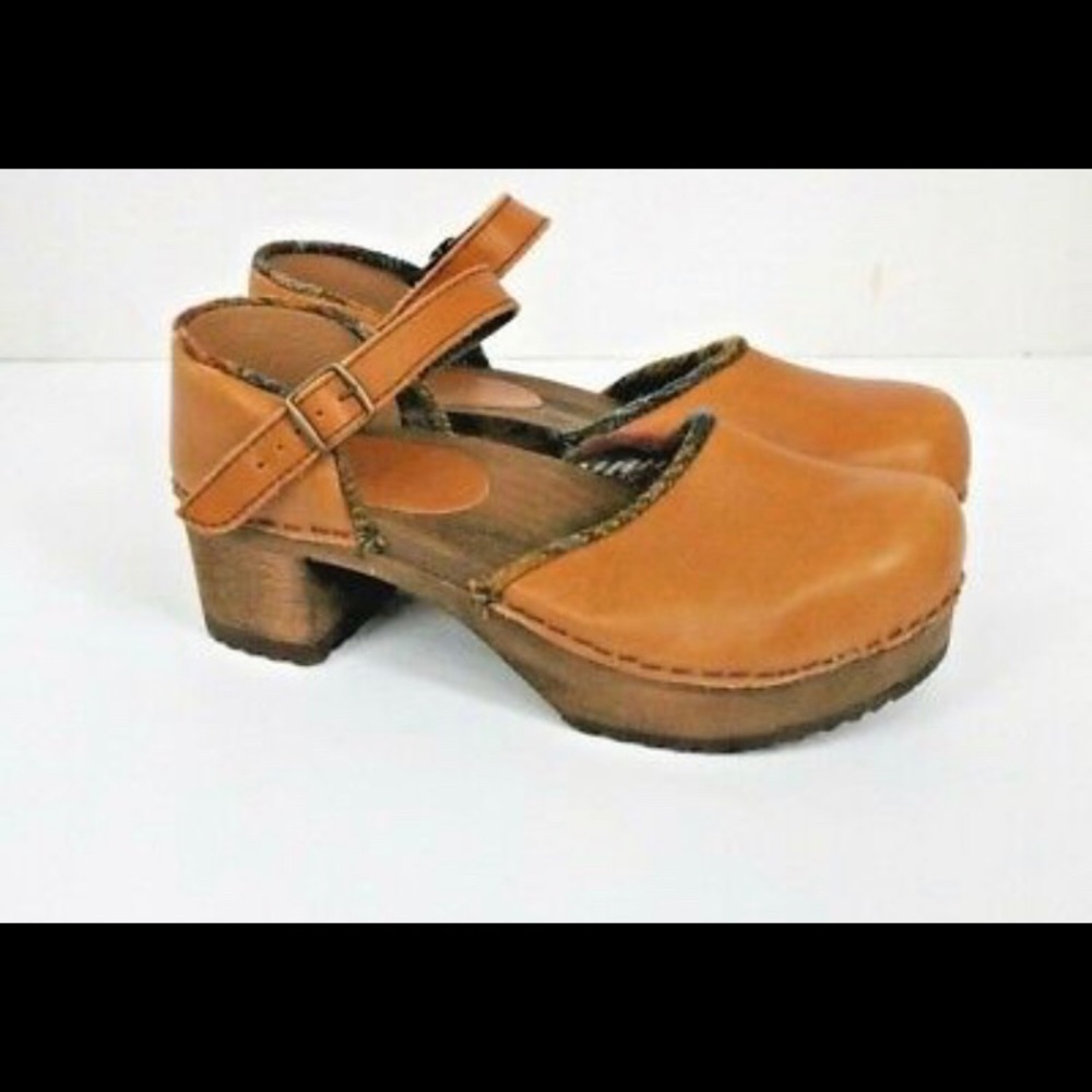 Sanita Clogs 36 Mary Jane
